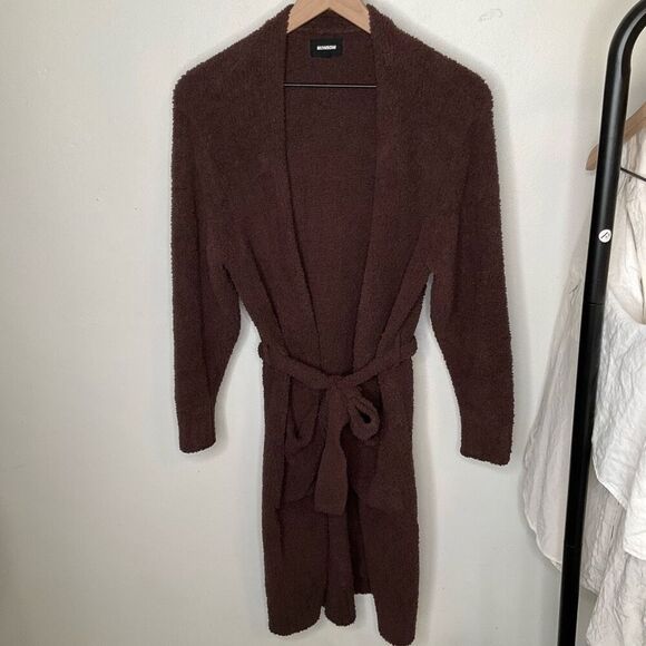 Monrow Plush Sweater Robe - Picture 6 of 11